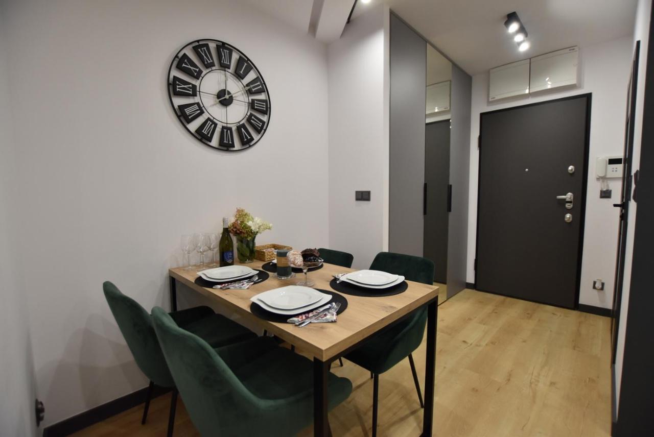 Green Apartament City Center Breslavia Exterior foto